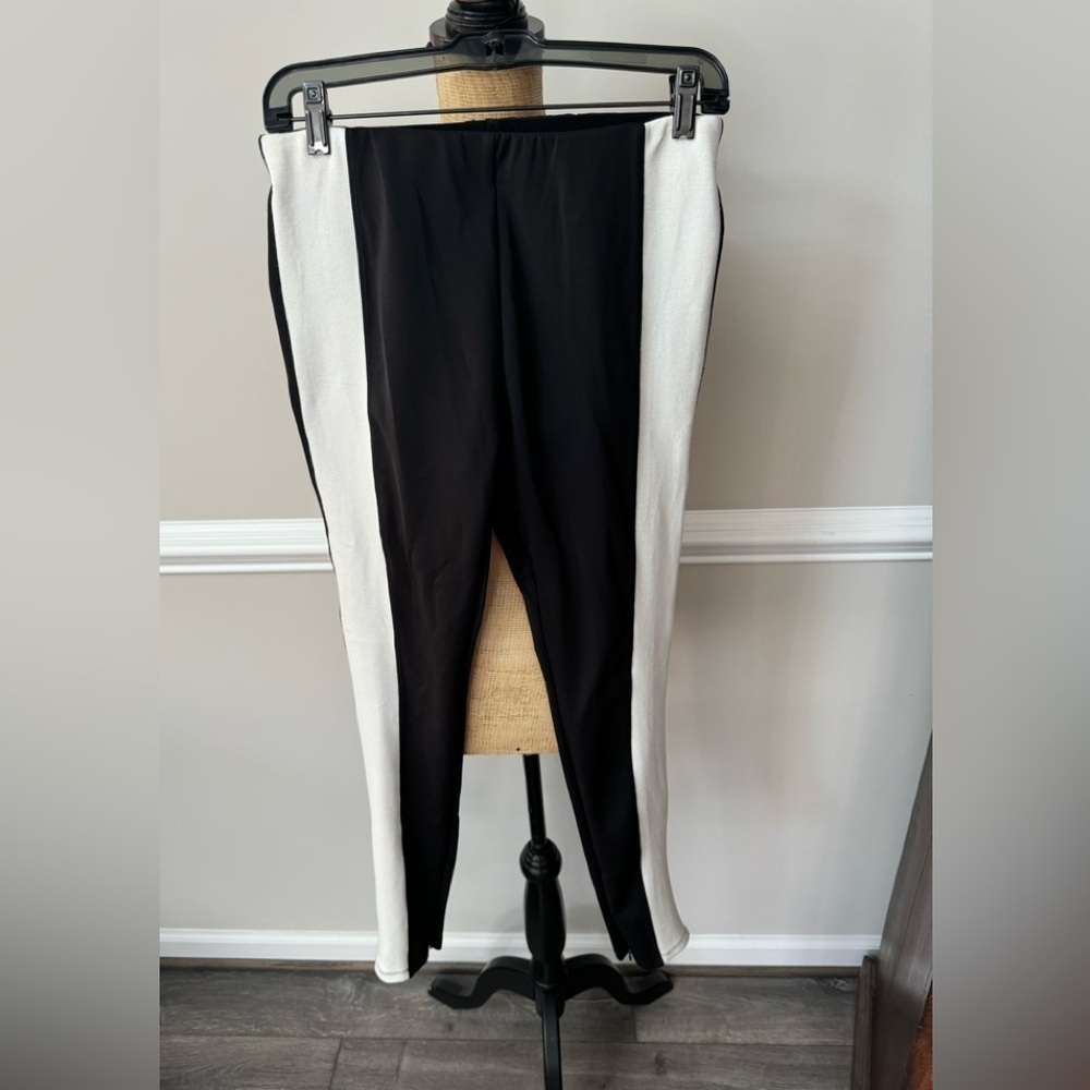 Movetes tight pants S‎